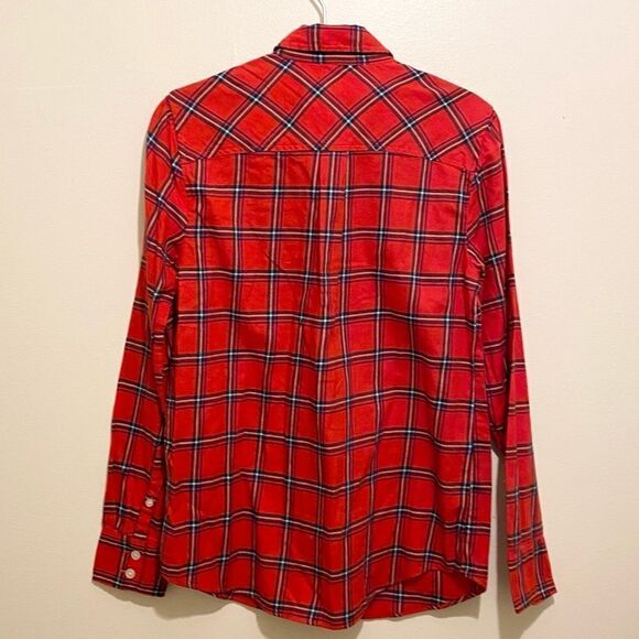 New. J. Crew plaid boyfriend shirt in perfect condition. Size Xs. - Picture 3 of 6